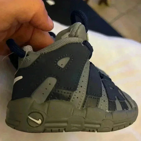 NIKE AIR MORE UPTEMPO (PS) COOL GREY-MIDNIGHT NAVY BLUE-WHITE  [DM3318-009] - Picture 7 of 14